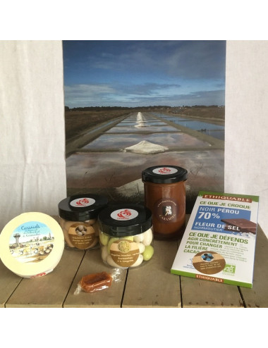 COFFRET CADEAU GARNI N°2 : "L'OR BLANC DE NOIRMOUTIER" avec des produits sucrés et salés