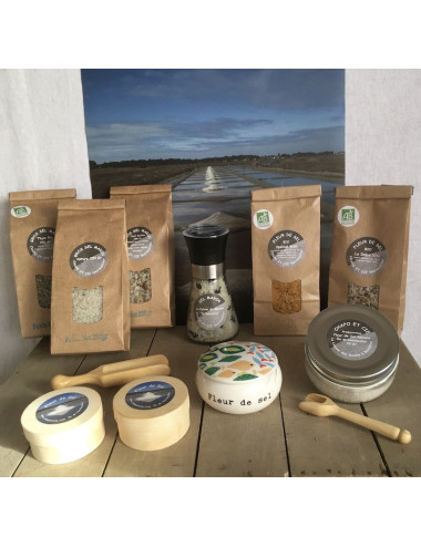 COFFRET CADEAU GARNI N°2 : "L'OR BLANC DE NOIRMOUTIER" avec des produits sucrés et salés