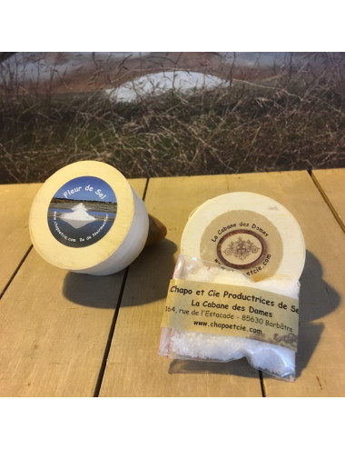 COFFRET CADEAU GARNI N°3 "LE SPÉCIAL CABANE DES DAMES" Coffret XXL avec des produits du terroir vendéen sucrés et salés